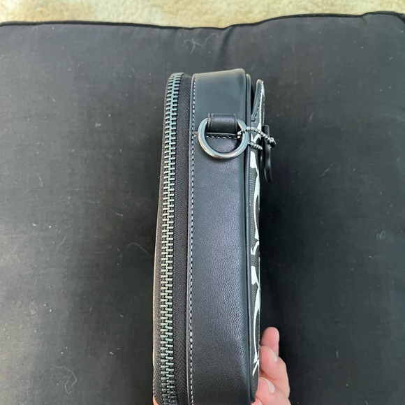 Men coach crossbody - Picture 7 of 9